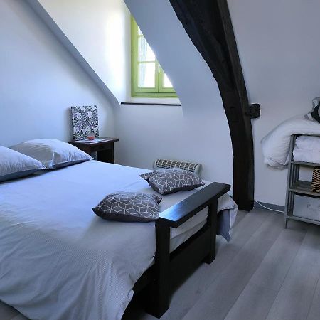 Chambres dans le gîte Rêves de Gamins, proche du pôle Européen et du circuit des 24h Sargé Les Le Mans Extérieur photo