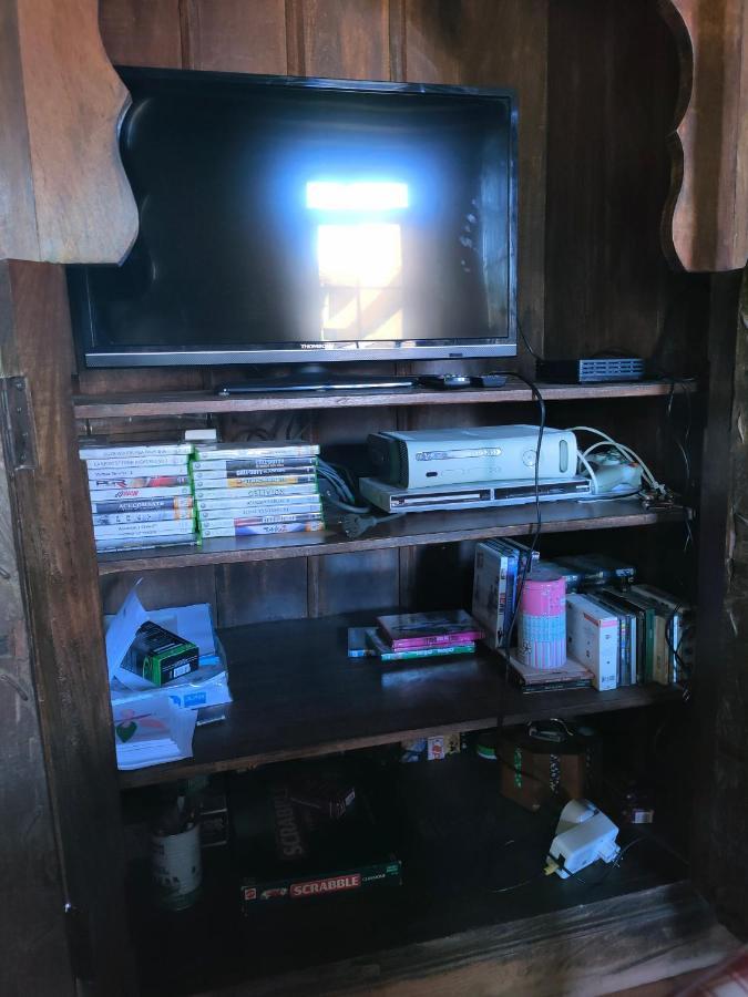 Chambres dans le gîte Rêves de Gamins, proche du pôle Européen et du circuit des 24h Sargé Les Le Mans Extérieur photo