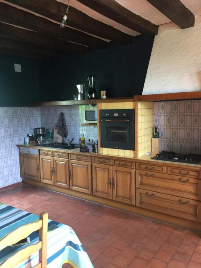Chambres dans le gîte Rêves de Gamins, proche du pôle Européen et du circuit des 24h Sargé Les Le Mans Extérieur photo
