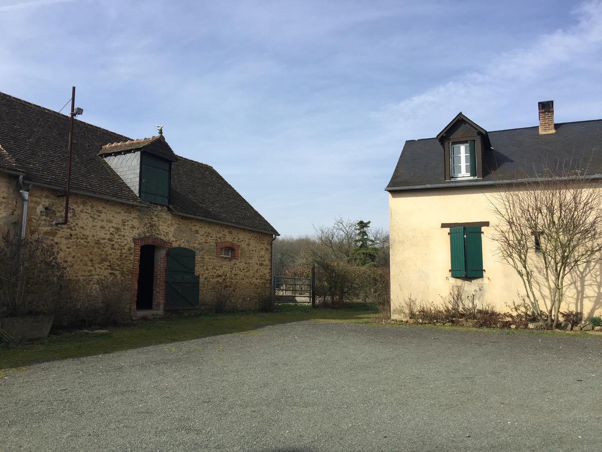 Chambres dans le gîte Rêves de Gamins, proche du pôle Européen et du circuit des 24h Sargé Les Le Mans Extérieur photo